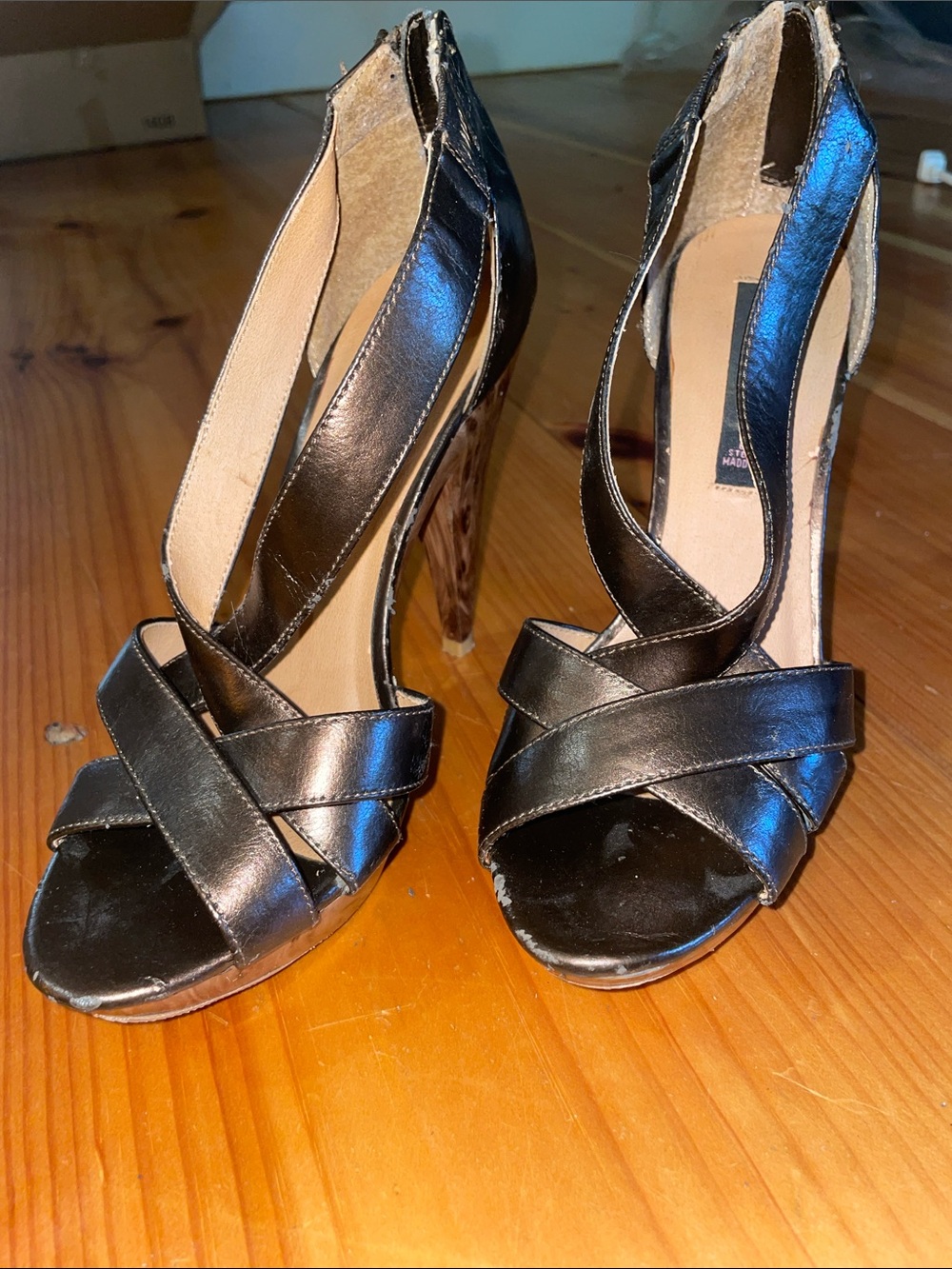 Steven By Steve Madden Black Strappy Heels with Wood-Effect Platform - Picture 5 of 8